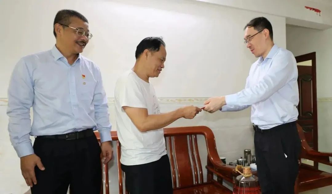 乐动网页版开展新春慰问“送温暖”活动5.jpg